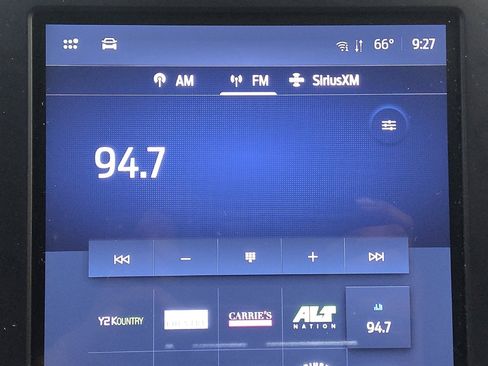 Used 2024 Ford Edge SEL image 25