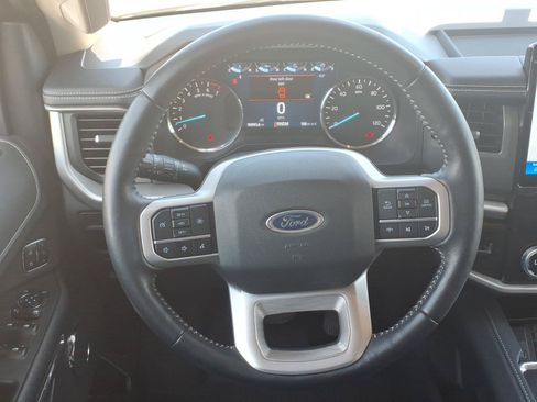 Certified 2024 Ford Expedition XLT RWD image 15