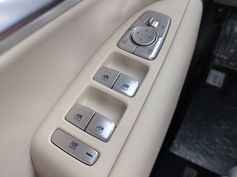 Certified 2026 Genesis G70 2.5T RWD image 22