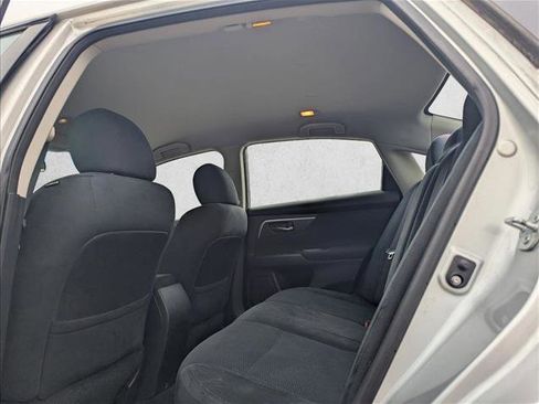 Used 2015 Nissan Altima 2.5 SV FWD image 13