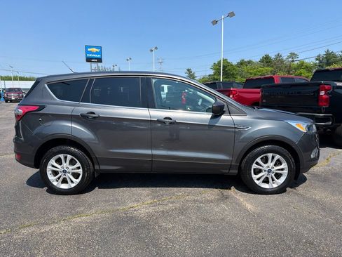 Used 2017 Ford Escape SE AWD/4WD image 8