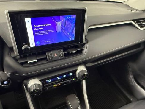 Used 2025 Toyota RAV4 XLE Premium image 22