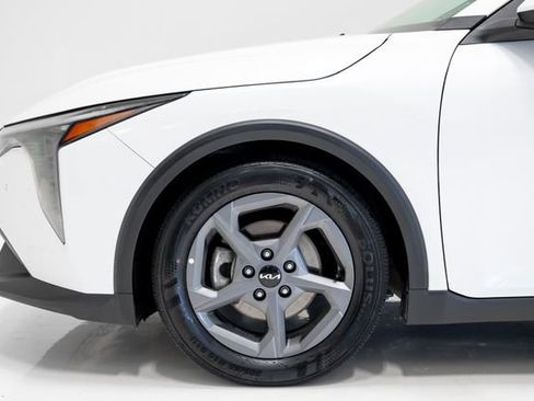 Used 2025 Kia K4 FWD image 29