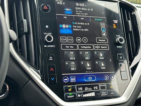 Used 2024 Subaru Ascent Premium w/ Convenience Package image 19