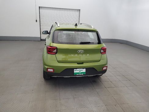 Used 2020 Hyundai Venue SEL w/ Convenience Package FWD image 6