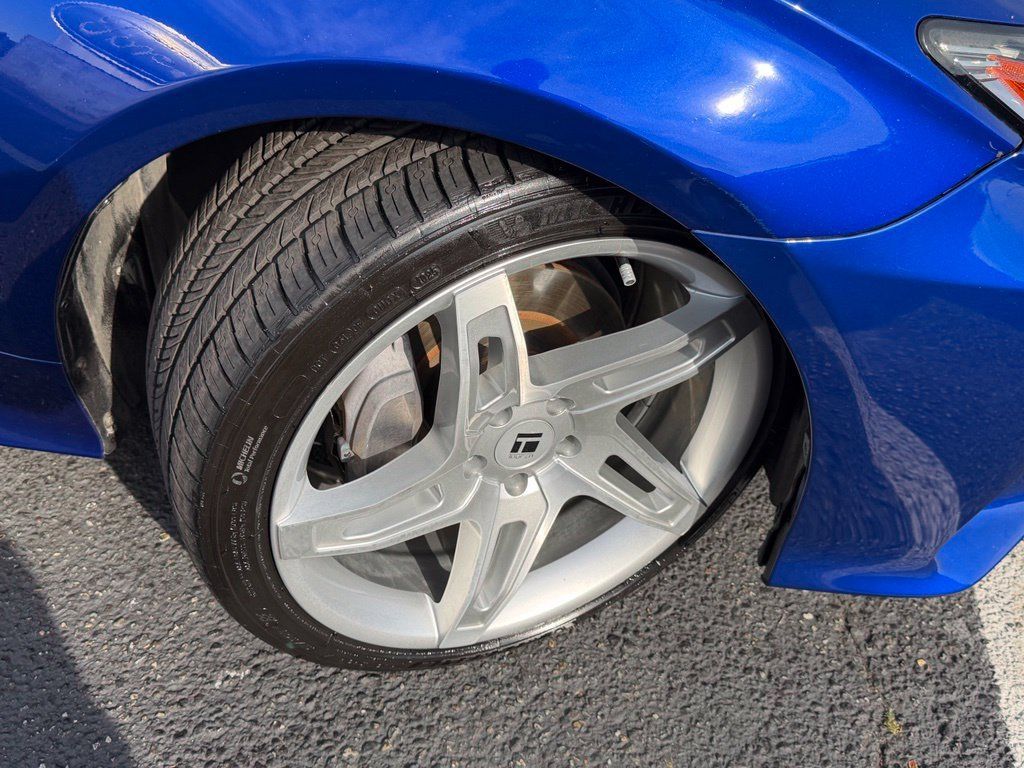 Used 2016 Lexus RC 300 AWD image 2