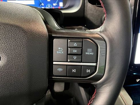 Used 2024 Ford Expedition Limited image 25