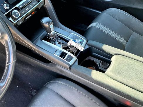 Used 2019 Honda Civic EX image 14