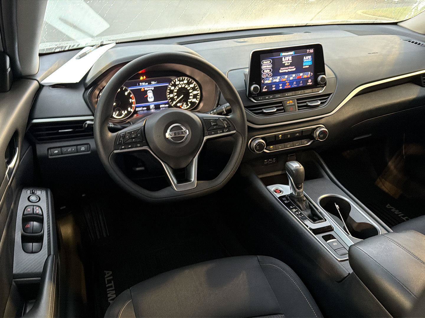 Used 2022 Nissan Altima 2.5 SV AWD/4WD image 18