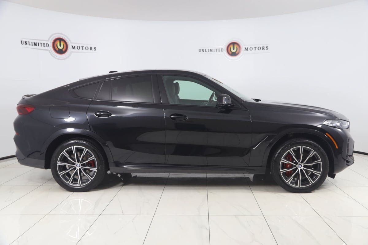 Used 2024 BMW X6 xDrive40i w/ Premium Package AWD/4WD image 2