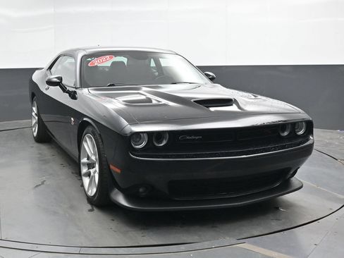 Used 2022 Dodge Challenger R/T Scat Pack RWD image 6