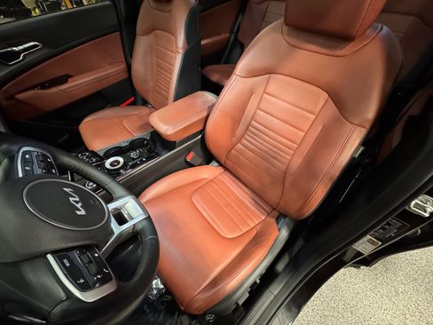 Certified 2024 Kia Sportage SX Prestige image 20