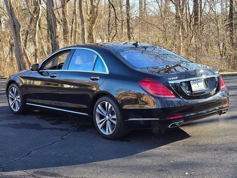 Used 2015 Mercedes-Benz S 550 4MATIC Sedan image 4