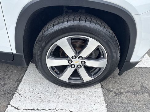 Used 2018 Chevrolet Traverse LT AWD/4WD image 12
