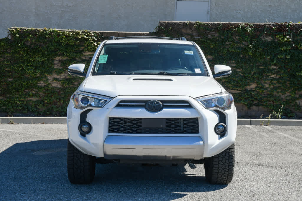 Used 2023 Toyota 4Runner TRD Off-Road Premium w/ Moonroof Package AWD/4WD image 2
