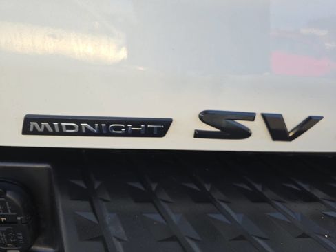 Used 2018 Nissan Titan XD image 62