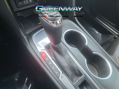 Used 2021 Chevrolet Equinox Premier w/ Redline Edition image 15