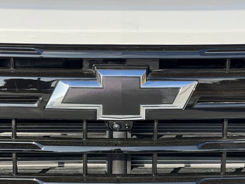 Used 2025 Chevrolet Silverado 2500 LTZ w/ LTZ Plus Package image 39