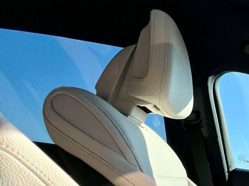 Certified 2026 Mercedes-Benz GLC 300 4MATIC image 17