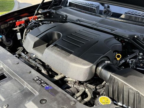 Used 2023 Land Rover Defender 110 X image 31