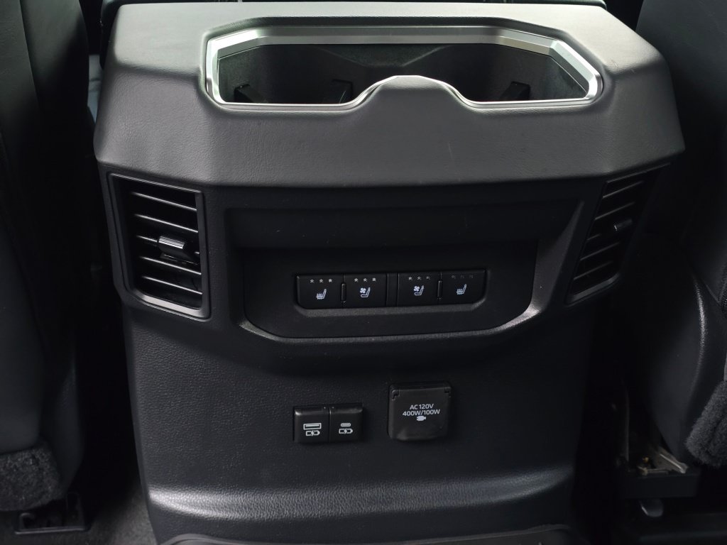 Used 2024 Toyota Tundra Platinum AWD/4WD image 19