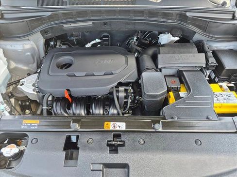 Used 2017 Hyundai Santa Fe Sport w/ 2.4L Tech Package 04 FWD image 23