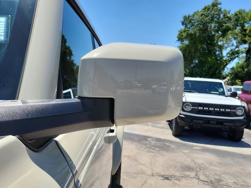 Certified 2025 Ford Bronco Outer Banks AWD/4WD image 4