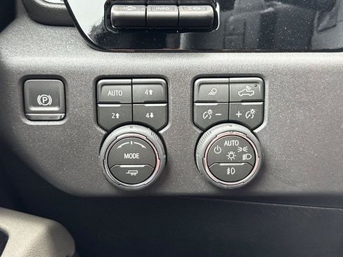 New 2026 Chevrolet Silverado 1500 ZR2 AWD/4WD image 33