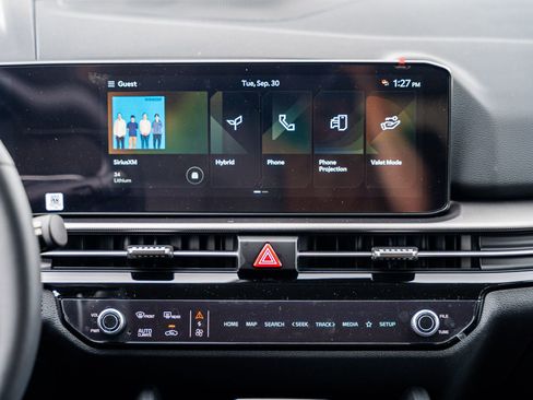 New 2026 Kia Sportage LX FWD image 20