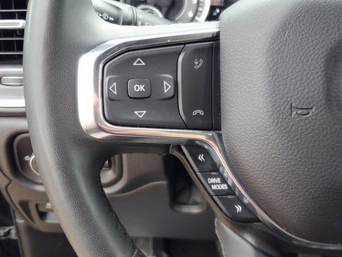 Used 2025 RAM 1500 Laramie AWD/4WD image 23