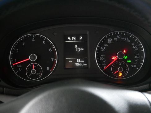 Used 2015 Volkswagen Passat 1.8T Wolfsburg Edition image 21