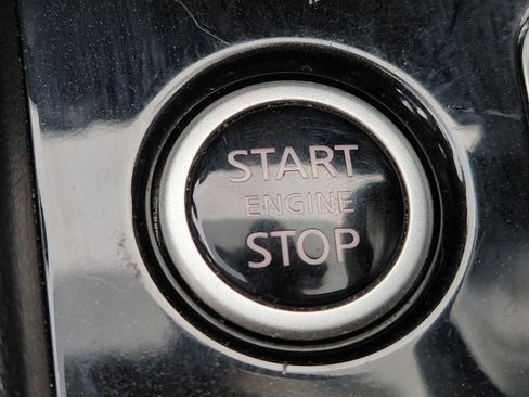 Used 2024 Nissan Kicks SV image 21