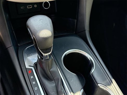 Used 2022 Chevrolet Equinox LS w/ LPO, Floor Liner Package image 14