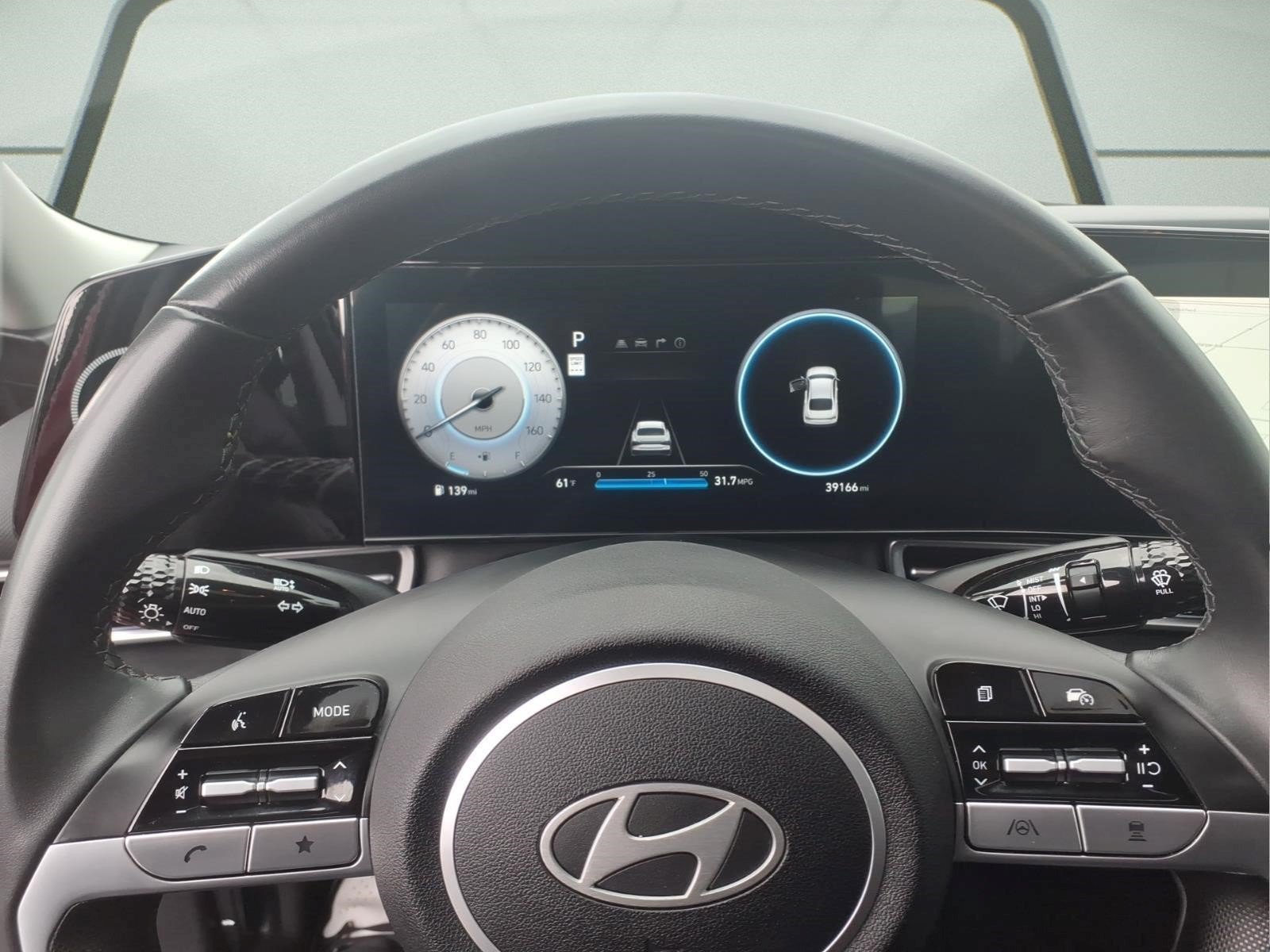 Used 2025 Hyundai Elantra Limited FWD image 19