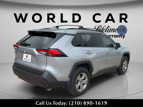 Used 2024 Toyota RAV4 XLE w/ Convenience Package image 6