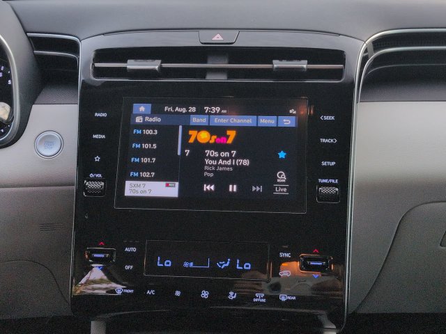 Certified 2024 Hyundai Tucson SEL FWD image 18