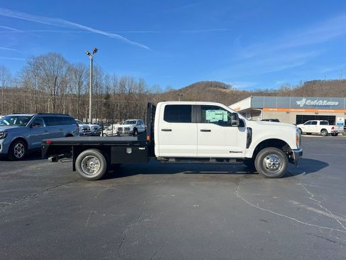 New 2026 Ford F350 XL w/ XL Chrome Package image 4