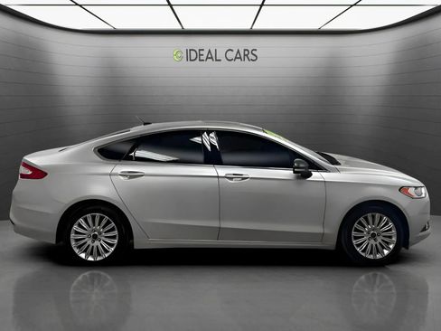 Used 2013 Ford Fusion Energi SE w/ Driver Assist Pkg FWD image 4