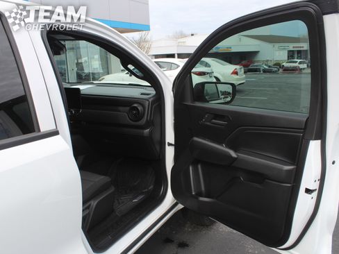 Used 2025 Chevrolet Colorado W/T w/ WT Convenience Package II image 25