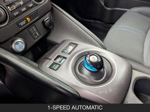 Used 2023 Nissan Leaf S image 16