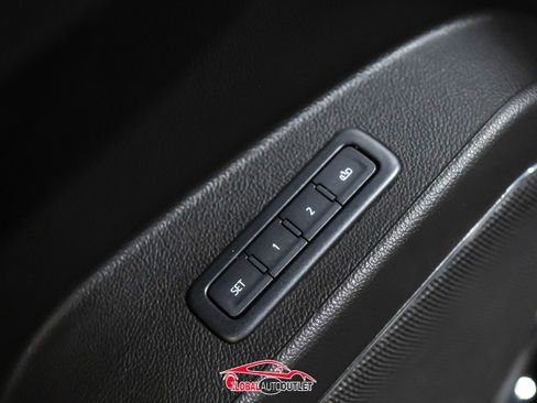 Used 2019 GMC Yukon XL Denali w/ Denali Ultimate Package image 41