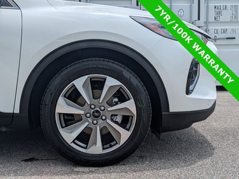 Certified 2023 Ford Escape Platinum FWD image 11