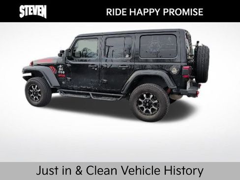Used 2020 Jeep Wrangler Unlimited Sahara image 3