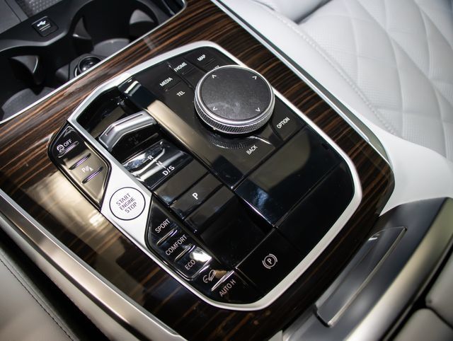 Used 2026 BMW X5 xDrive40i w/ M Sport Package AWD/4WD image 19