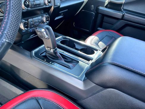 Used 2019 Ford F150 Lariat w/ Equipment Group 502A Luxury image 16