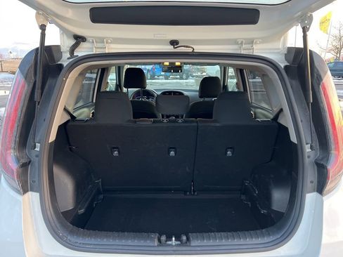 Used 2025 Kia Soul LX w/ LX Technology Package image 7