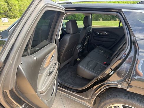 Used 2022 GMC Terrain Denali w/ LPO, Floor Liner Package image 15