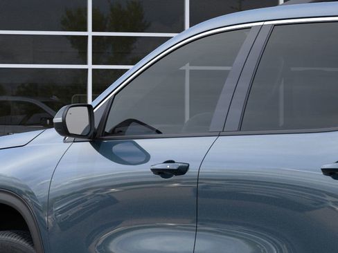 New 2026 Chevrolet Traverse LT w/ Driver Confidence Package image 36