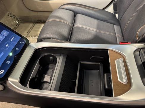 Used 2022 Lucid Air Grand Touring image 22