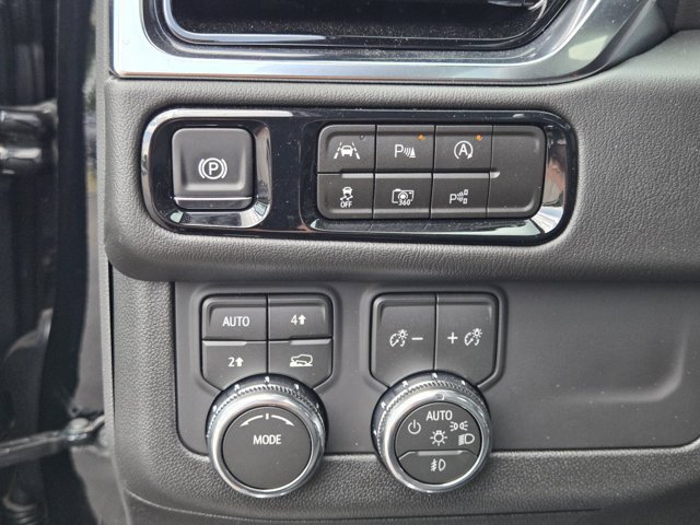 Used 2026 GMC Yukon XL Denali w/ Sun & Power Step Package AWD/4WD image 26